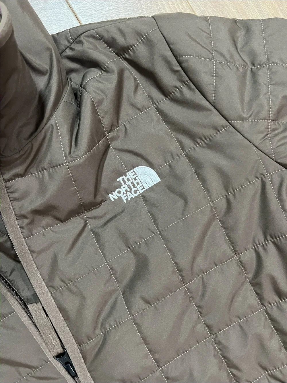The North Face Womens Medium Brown Quilted Hooded Puffer Coat
